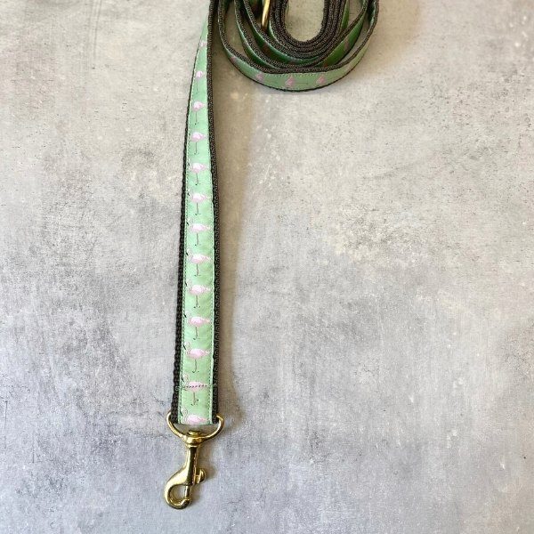 Hunni Flamingo // Handmade dog leash with brass details (flamingo)