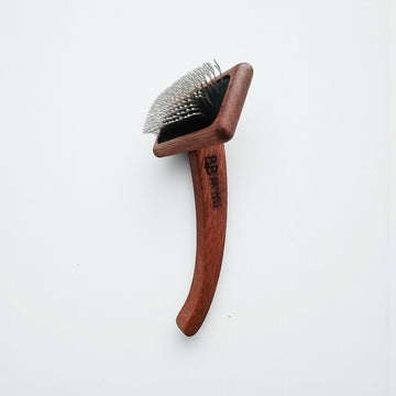 BB Padded Card // Gentle straightening of felt, knots and loose hair