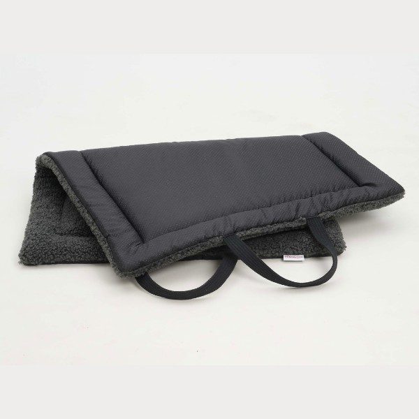 Dogs in the city Matti // Non-slip travel mat for dogs (graphite)