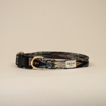 Drew's Dogwear Dark Arrow // Soft collar in blue pattern