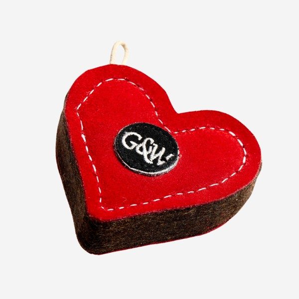 Trudy Truelove // Suede dog toy with jute filling (heart)