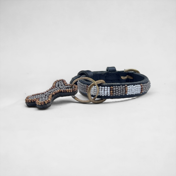 Zinj Kabaka mist // Handmade beaded dog collar
