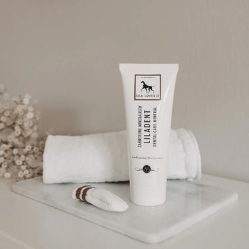 LILA LOVES IT // Toothpaste for dogs - avoid plaque, tartar and bad breath