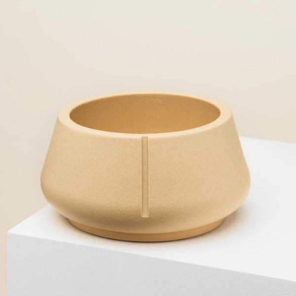 Pino Bowl // Spill-free dog bowl for long ears (camel)