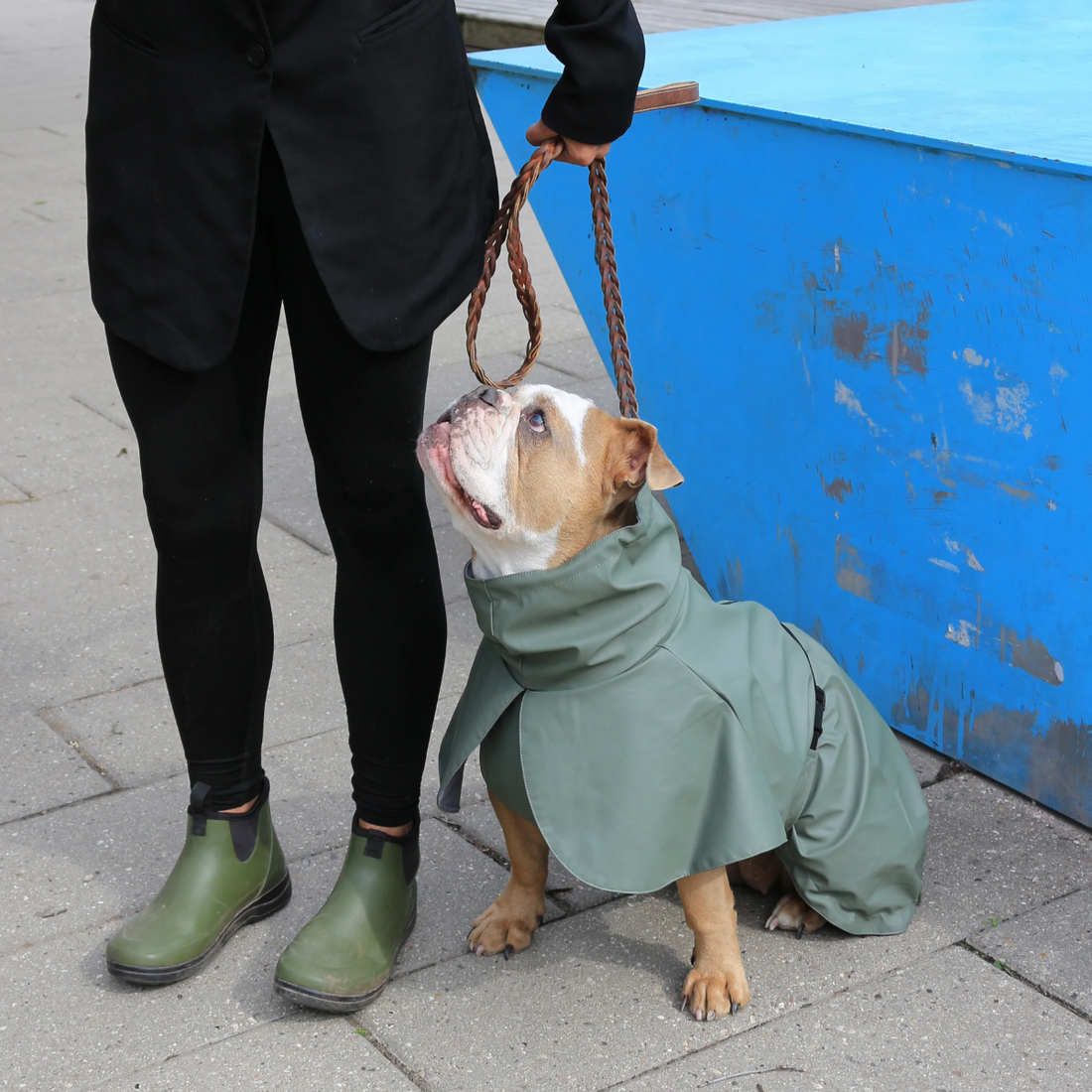 Tadazhi Raincoat // Water and windproof rain jacket (olive green)
