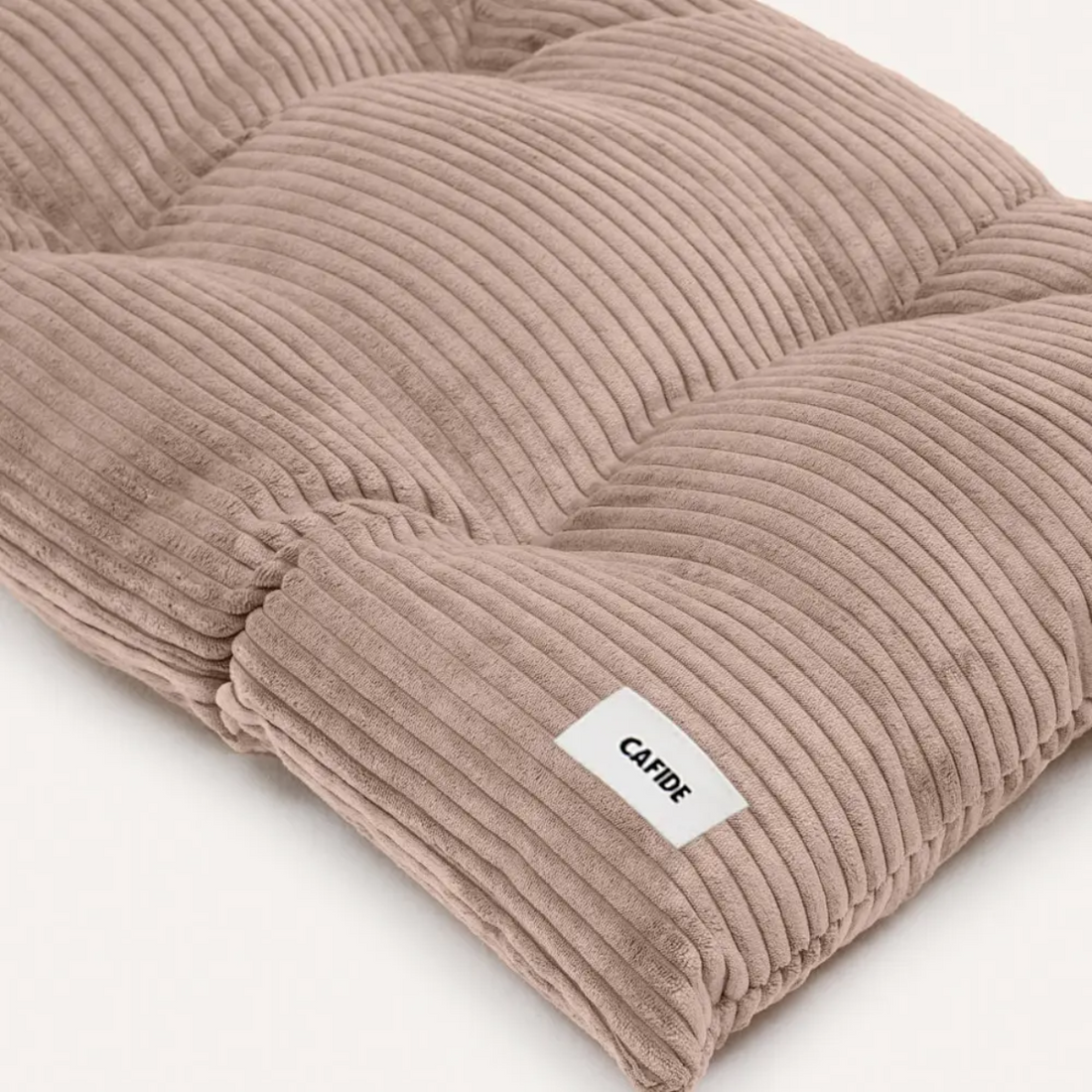 Cafide Bela // Soft velvet dog cushion (beige)