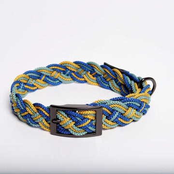 Corme Collar // Genanvendt og håndlavet halsbånd (gul/blå)