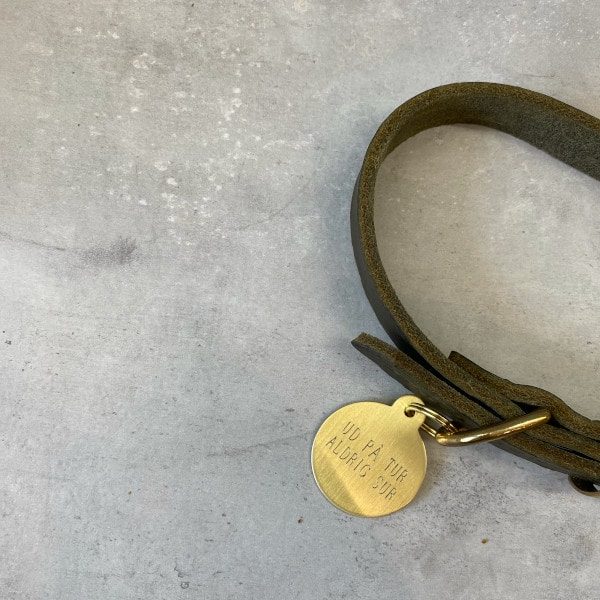 Dog tag // premium round large (brass)