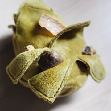 Lambwolf Artichoke // Activity toy with pockets for treats