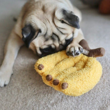 Lambwolf Banana // Activity toy with treat pockets