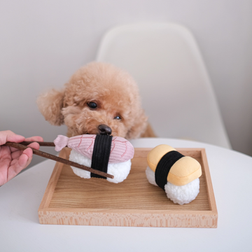 Lambwolf Sushi // Aktivitetslegetøj med piv og knitren