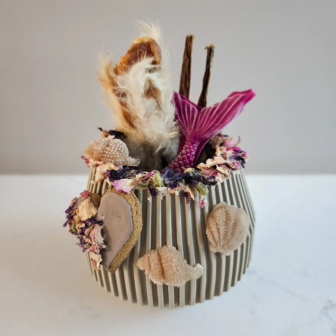 Lievick Yume // Ultimate enrichment toys for snacks & food (latte)