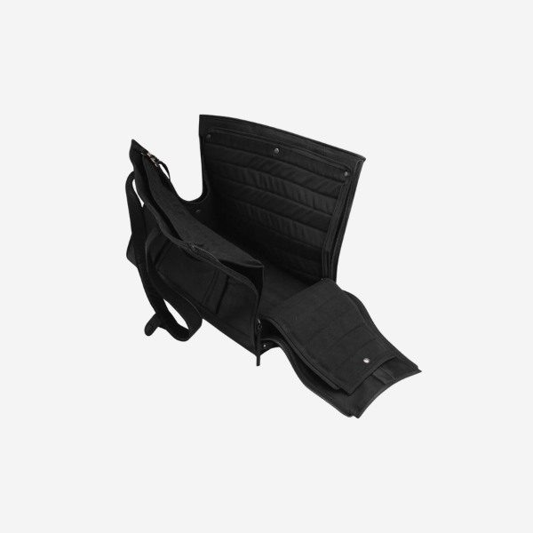 Muud Clara, Black // Luxury leather dog bag (up to 7.5 kg)