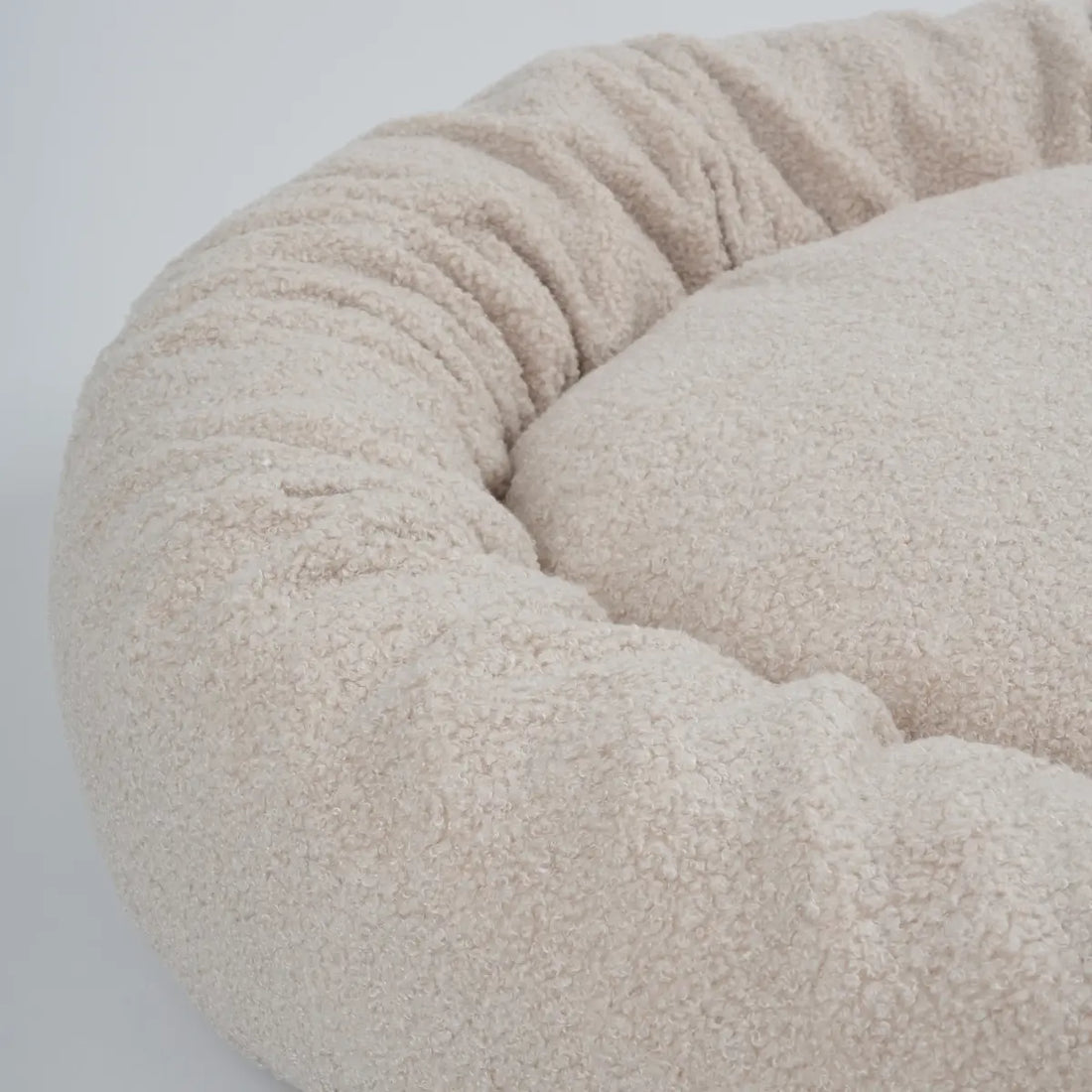 Nordog Lise // Teddy donut dog bed (beige)