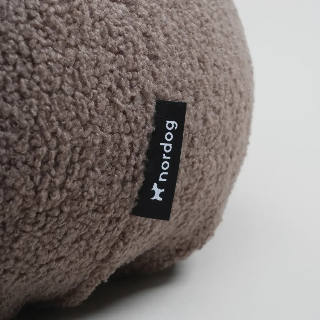 Nordog Lise // Teddy donut dog bed (brown)