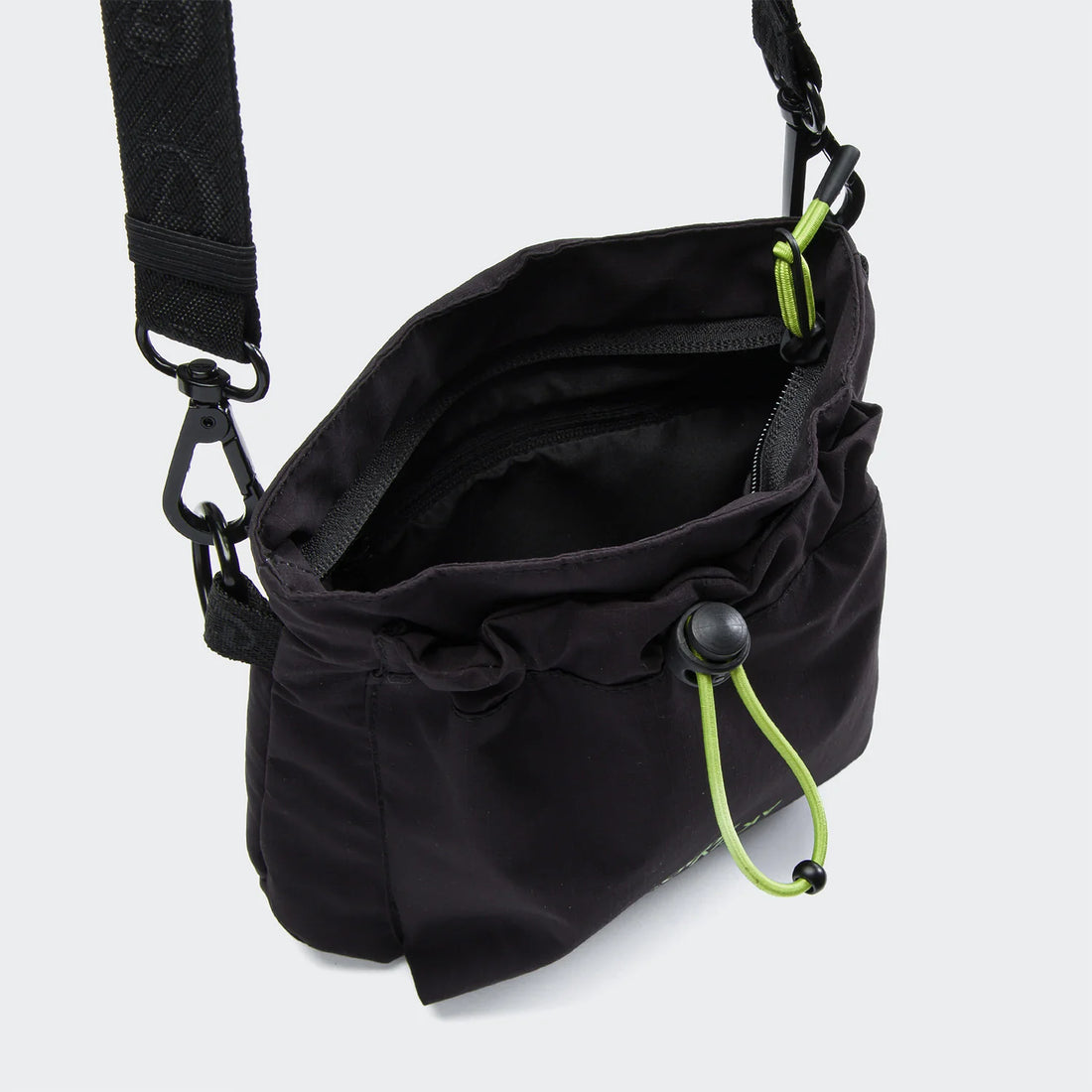 Cloud7 AKTIV Goodie Bag // Crossbody godbidstaske og hundposeholder (sort)