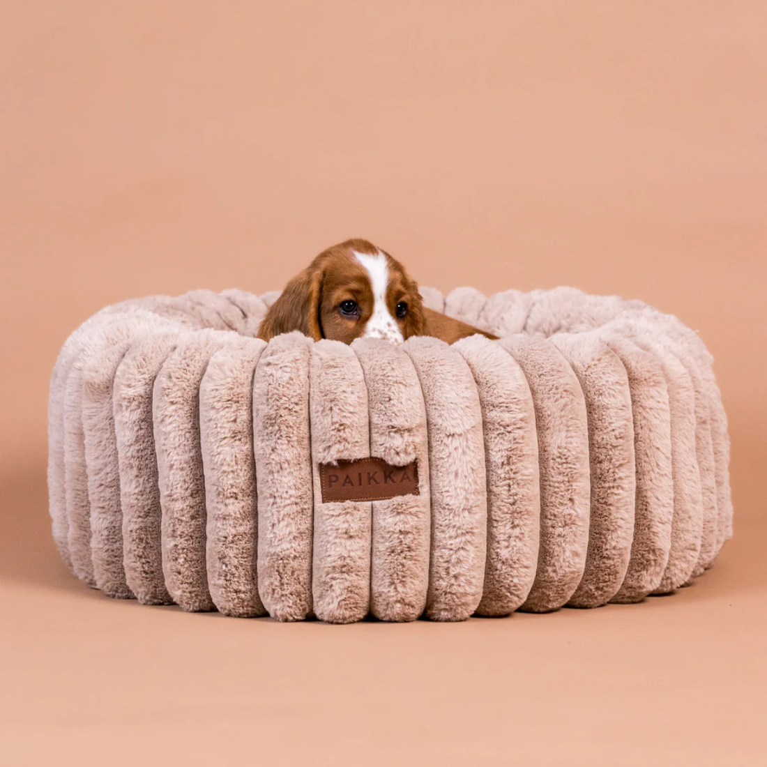 Paikka Donut Bed // Rund plys hundeseng med memory foam (beige)