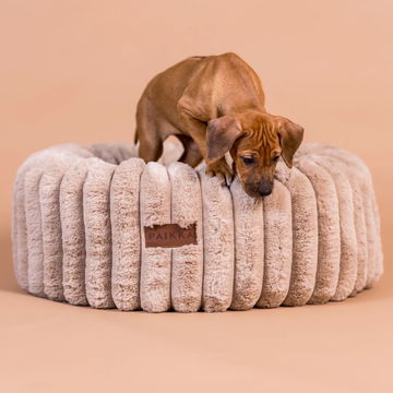 Paikka Donut Bed // Rund plys hundeseng med memory foam (beige)