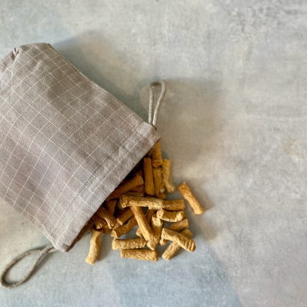 Rauh! Chicken Treat // Freeze-dried chicken training treat