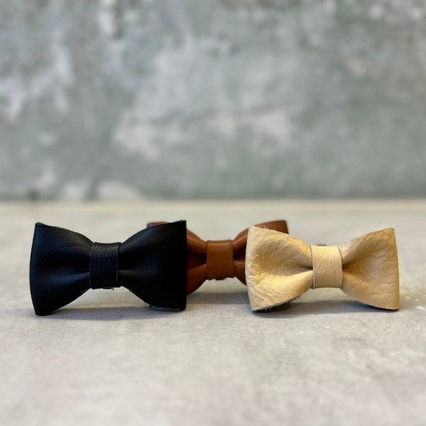 Bone & Bites // Leather bow tie (cognac)