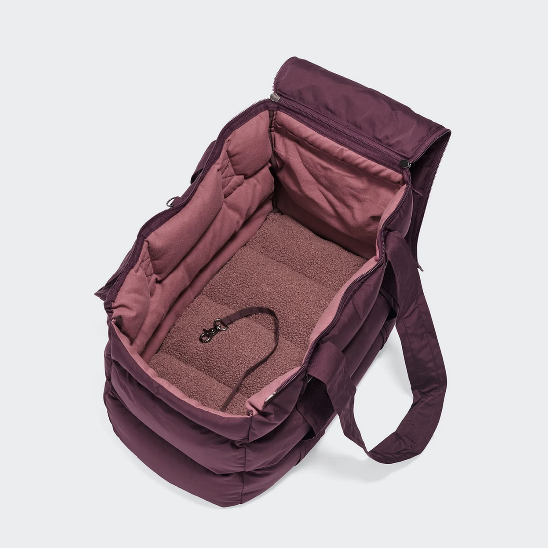 Cloud7 Montreal 2.0 // Water-repellent and lightweight dog carrier (aubergine)