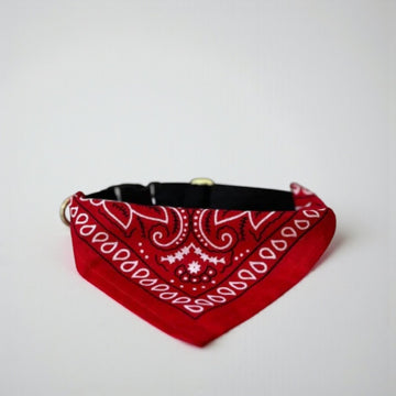 Hundekollektivet // Adjustable bandana and dog collar (red)
