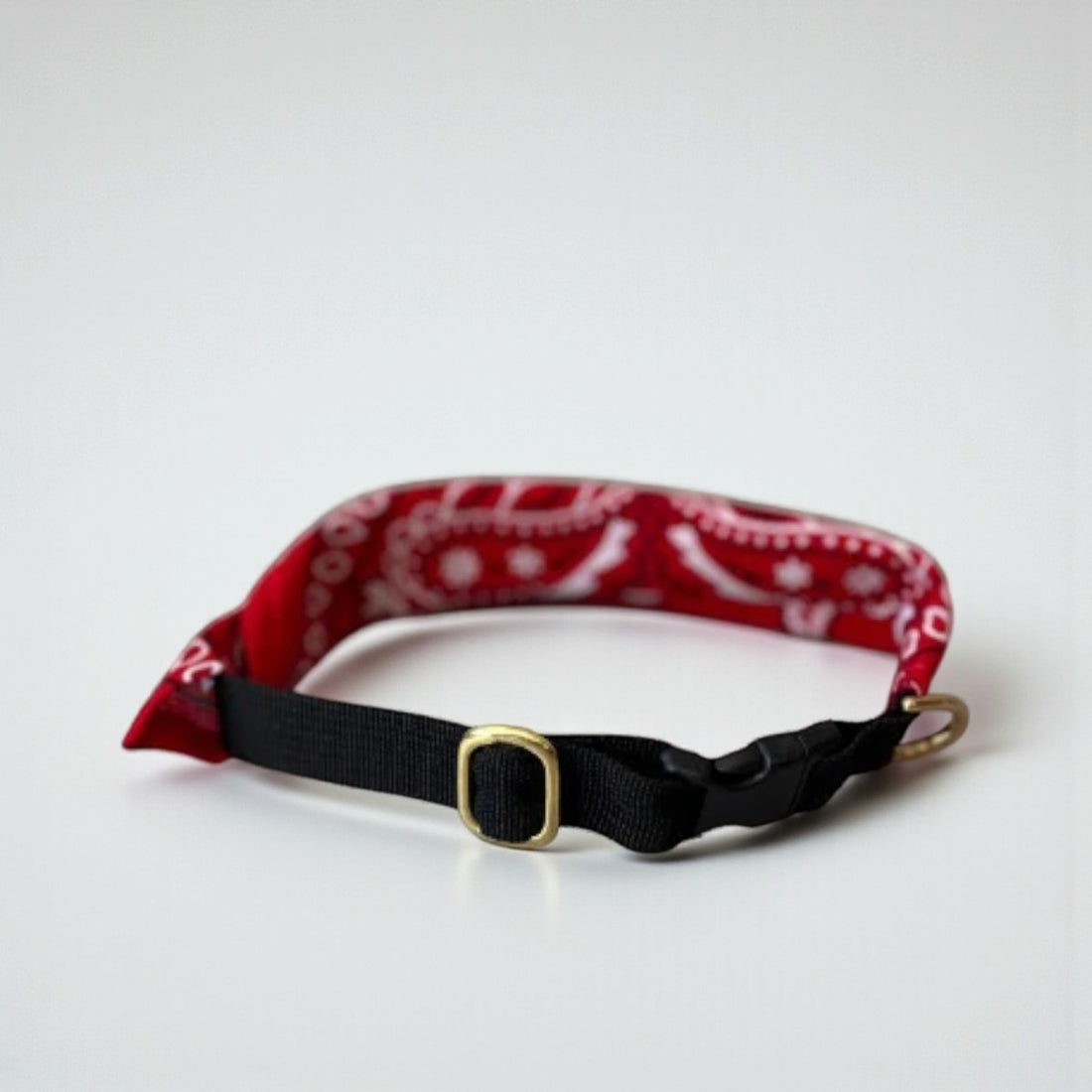 Hundekollektivet // Adjustable bandana and dog collar (red)