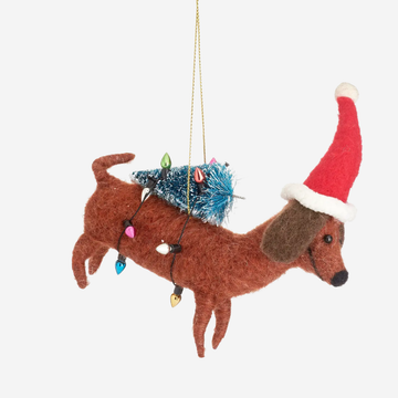 Sausage Dog with Tree // Juleophæng med gravhund i filt