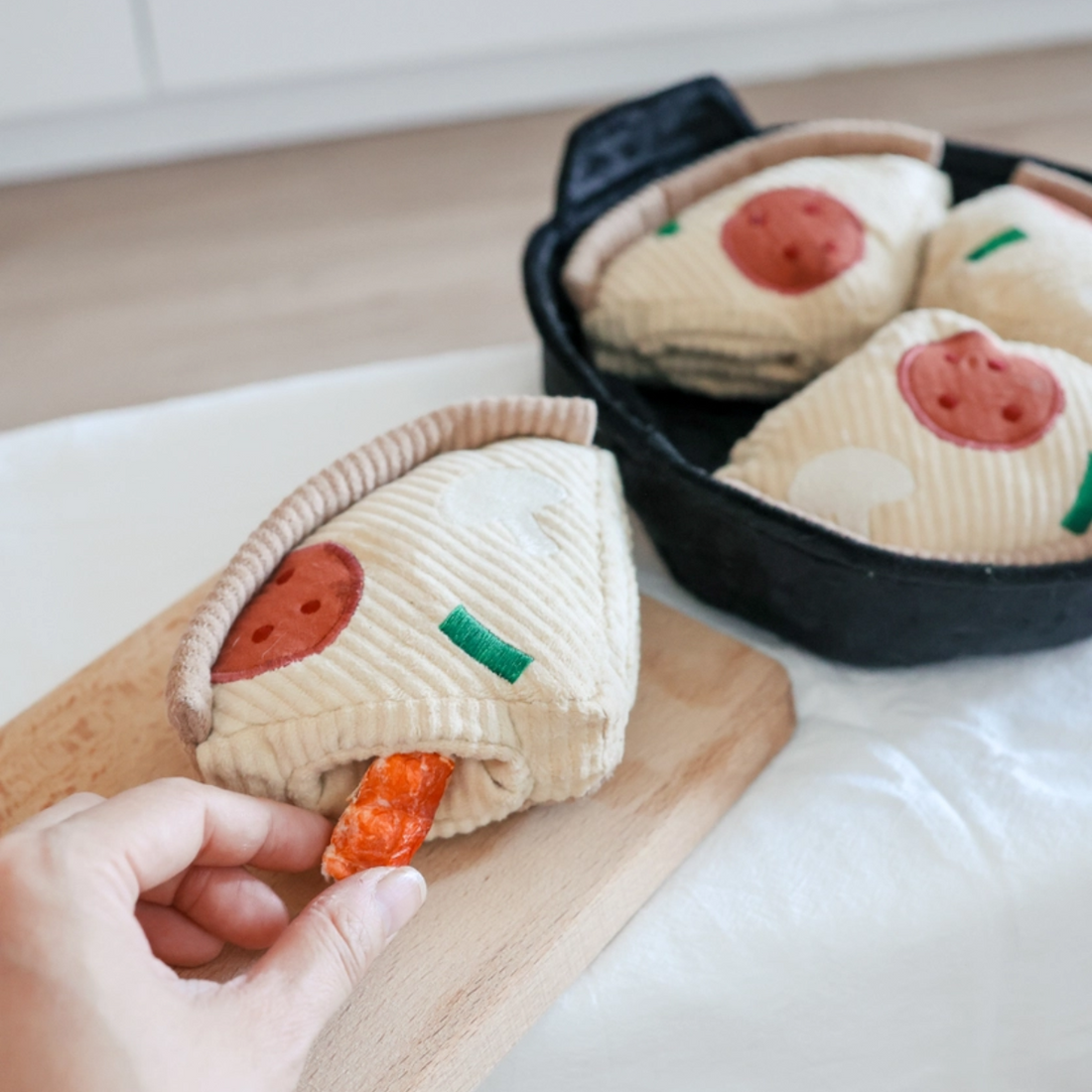Lambwolf Deep Dish Pizza // Activity toy with sniff pockets