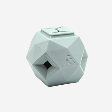 Up dog The Odin // Activity toy for treats (mint green)