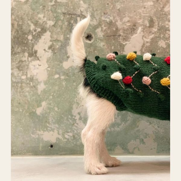Wear Fifi // Knitting pattern: (A very) festive sweater