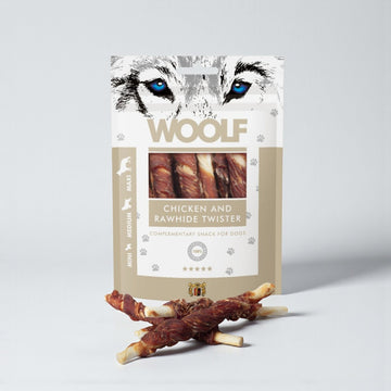 Woolf Twister // Chewing snack with beef skin and chicken