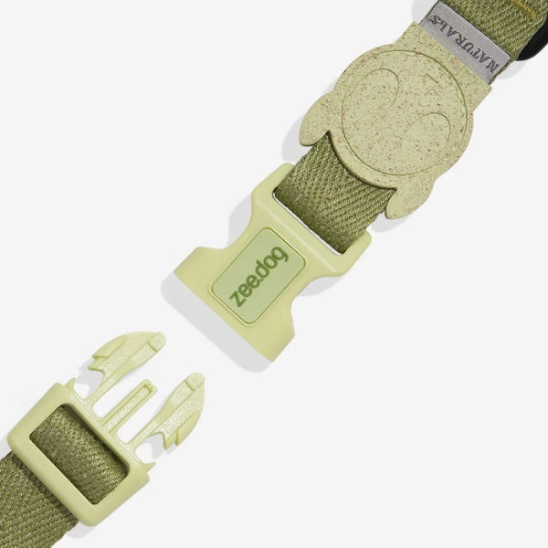 Zee.dog Moss // Adjustable and soft collar (light green)