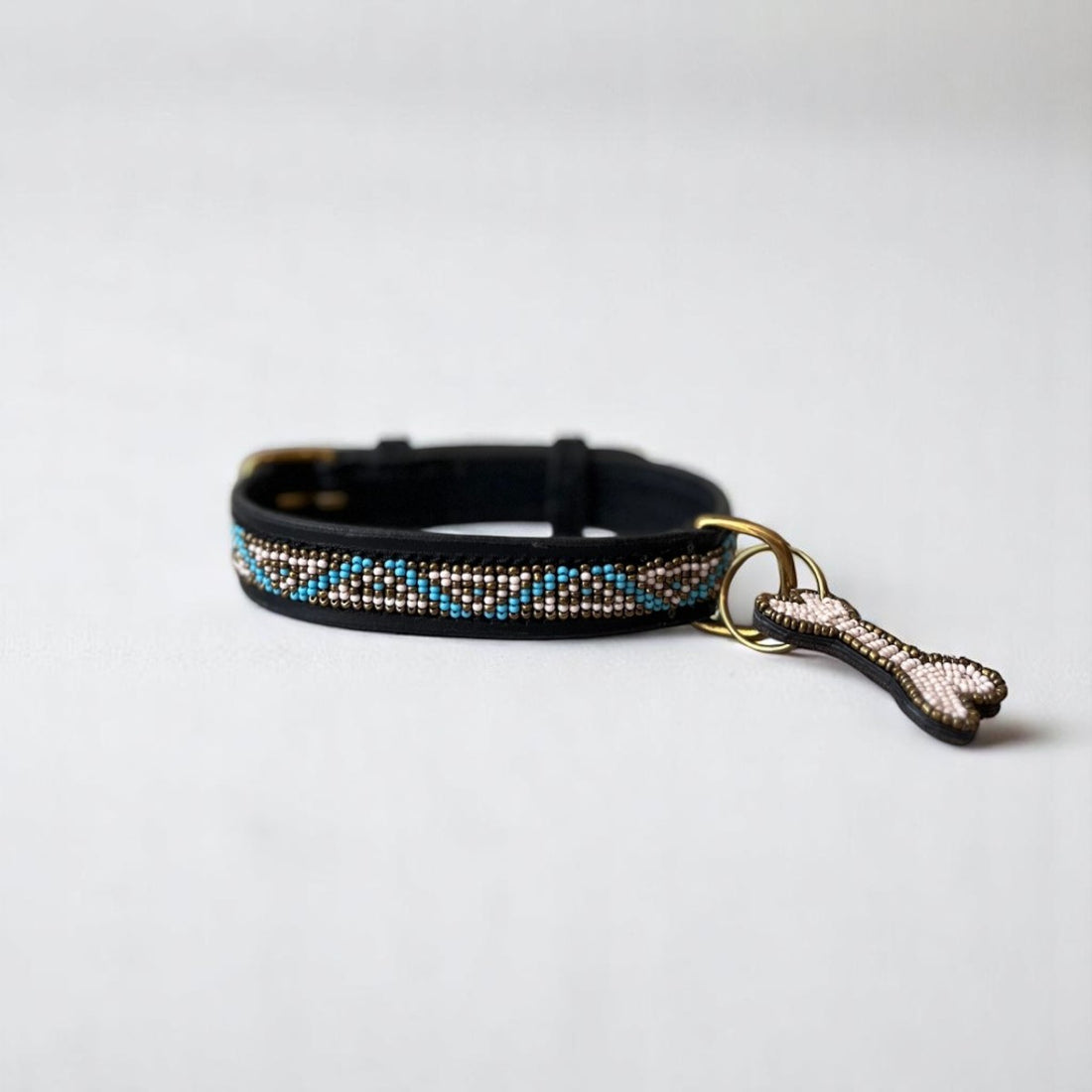 Zinj Kabaka Sky // Handmade beaded dog collar